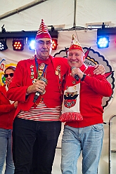 01 Hopped Stadtgad 2025-11-11 08  Elfter im Elften - Pünktlich um 11.11 Uhr startete die Stadtgarde mit uns auf dem Gelände des Polizeisportvereins in Duissern in die Session 25/26.  Später waren wir dann noch auf der anderen Rheinseite in Moers beim Hoppeditzerwachen der KG Humorica 69 e.V. : DVPJ, Toni I, Jules I., Prinz Karneval, Prinz, Prinzessin Aileen I., Hofmarschälle, Page, Pagen, Paginnen, HDK, Duisburg, Karneval, Helau, Tollität, Event, Session 2025, Session 2025, HDK Duisburg, Hauptausschuss, Hauptausschuss Karneval Duisburg, Duisburg ist echt