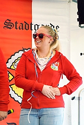 01 Hopped Stadtgad 2025-11-11 09  Elfter im Elften - Pünktlich um 11.11 Uhr startete die Stadtgarde mit uns auf dem Gelände des Polizeisportvereins in Duissern in die Session 25/26.  Später waren wir dann noch auf der anderen Rheinseite in Moers beim Hoppeditzerwachen der KG Humorica 69 e.V. : DVPJ, Toni I, Jules I., Prinz Karneval, Prinz, Prinzessin Aileen I., Hofmarschälle, Page, Pagen, Paginnen, HDK, Duisburg, Karneval, Helau, Tollität, Event, Session 2025, Session 2025, HDK Duisburg, Hauptausschuss, Hauptausschuss Karneval Duisburg, Duisburg ist echt