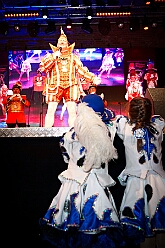 03 Lachen Gesund Musket MCV 2026-01-17 06  Tour-Tag, Samstag 17. Januar  - Wir begannen die Tour Abends in Hamborn, die KVO hielt der ihre Herrensitzung in der Clauberghalle ab. Von dort ging es zur Veranstaltung des MCV, die im Hagenshof zum „Schlager trifft Karneval“ aufgerufen hatten. Den letzten Act hatten wir dann im schon „heimisch“ gewordenen Steinhof in Huckingen. Die Duisburger Musketiere hatten dort zum „Lachen ist Gesund“ aufgerufen. : DVPJ, Toni I, Jules I., Prinz Karneval, Prinz, Prinzessin Aileen I., Hofmarschälle, Page, Pagen, Paginnen, HDK, Duisburg, Karneval, Helau, Tollität, Event, Session 2025, Session 2025, HDK Duisburg, Hauptausschuss, Hauptausschuss Karneval Duisburg, Duisburg ist echt