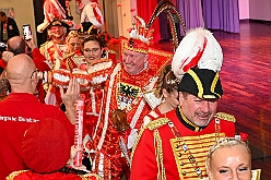 01 HerrensStadtgrd 2026- 01-25 04  Stadtgarde und MSV -  Zu besten Mittagszeit waren wir der Programmpunkt auf der Herrensitzung der Stadtgarde Duisburg Rot-Weiss in der Aula des Gertrud-Bäumer-Berufskollegs. Dann ging es ins „Wohnzimmer“ aller MSV Fan´s. In der Business Lounge in der „schauinsland reisen arena“ fand der jährliche Sponsoren Neujahrs Empfang statt. : DVPJ, Toni I, Jules I., Prinz Karneval, Prinz, Prinzessin Aileen I., Hofmarschälle, Page, Pagen, Paginnen, HDK, Duisburg, Karneval, Helau, Tollität, Event, Session 2025, Session 2025, HDK Duisburg, Hauptausschuss, Hauptausschuss Karneval Duisburg, Duisburg ist echt