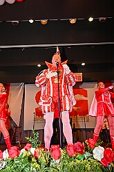 01 HerrensStadtgrd 2026- 01-25 18  Stadtgarde und MSV -  Zu besten Mittagszeit waren wir der Programmpunkt auf der Herrensitzung der Stadtgarde Duisburg Rot-Weiss in der Aula des Gertrud-Bäumer-Berufskollegs. Dann ging es ins „Wohnzimmer“ aller MSV Fan´s. In der Business Lounge in der „schauinsland reisen arena“ fand der jährliche Sponsoren Neujahrs Empfang statt. : DVPJ, Toni I, Jules I., Prinz Karneval, Prinz, Prinzessin Aileen I., Hofmarschälle, Page, Pagen, Paginnen, HDK, Duisburg, Karneval, Helau, Tollität, Event, Session 2025, Session 2025, HDK Duisburg, Hauptausschuss, Hauptausschuss Karneval Duisburg, Duisburg ist echt