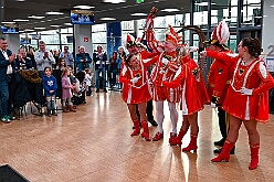 02 MSV Empfang 2026- 01-25 18  Stadtgarde und MSV -  Zu besten Mittagszeit waren wir der Programmpunkt auf der Herrensitzung der Stadtgarde Duisburg Rot-Weiss in der Aula des Gertrud-Bäumer-Berufskollegs. Dann ging es ins „Wohnzimmer“ aller MSV Fan´s. In der Business Lounge in der „schauinsland reisen arena“ fand der jährliche Sponsoren Neujahrs Empfang statt. : DVPJ, Toni I, Jules I., Prinz Karneval, Prinz, Prinzessin Aileen I., Hofmarschälle, Page, Pagen, Paginnen, HDK, Duisburg, Karneval, Helau, Tollität, Event, Session 2025, Session 2025, HDK Duisburg, Hauptausschuss, Hauptausschuss Karneval Duisburg, Duisburg ist echt