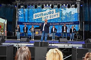 SommerBiwak 2026- 07-19 20  Sommerbiwak in der City - Die Premiere des Sommerbiwaks vom HDK am Sonntag des Duisburger Stadtfestes war vor 11 Jahren. In diesem Jahr präsentierte sich der HDK auch mit einem bunten Programm auf der Hauptbühne vor dem City-Palais. In diesem Rahmen stellten wir unsere Aktion für die Unterstützung der „Jecken Kids“ vor. : DVPJ, Toni I, Jules I., Prinz Karneval, Prinz, Prinzessin Aileen I., Hofmarschälle, Page, Pagen, Paginnen, HDK, Duisburg, Karneval, Helau, Tollität, Event, Session 2025, Session 2025, HDK Duisburg, Hauptausschuss, Hauptausschuss Karneval Duisburg, Duisburg ist echt