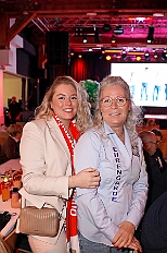 KiPri Kuer Steinhof 2026-01-04 03  Kinderprinzencrew wurde gekürt - Es gehört schon zur Tradition, das am Sonntag vor der Inthronisierung des Stadtprinzen, die Kürzung der Kinderprinzencrew statt findet. Diesmal der 4. Januar 2026 und es gab eine Premiere.  Im so genannten „Gürzenich“ von Duisburg, dem Steinhof in Huckingen, wurden Prinz Juls I., Prinzessin Aileen I. mit Hofmarschall Sami und Pagin Paula der Stadt Duisburg 2026 inthronisiert. : DVPJ, Toni I, Jules I., Prinz Karneval, Prinz, Prinzessin Aileen I., Hofmarschälle, Page, Pagen, Paginnen, HDK, Duisburg, Karneval, Helau, Tollität, Event, Session 2025, Session 2025, HDK Duisburg, Hauptausschuss, Hauptausschuss Karneval Duisburg, Duisburg ist echt