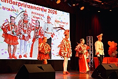 KiPri Kuer Steinhof 2026-01-04 11  Kinderprinzencrew wurde gekürt - Es gehört schon zur Tradition, das am Sonntag vor der Inthronisierung des Stadtprinzen, die Kürzung der Kinderprinzencrew statt findet. Diesmal der 4. Januar 2026 und es gab eine Premiere.  Im so genannten „Gürzenich“ von Duisburg, dem Steinhof in Huckingen, wurden Prinz Juls I., Prinzessin Aileen I. mit Hofmarschall Sami und Pagin Paula der Stadt Duisburg 2026 inthronisiert. : DVPJ, Toni I, Jules I., Prinz Karneval, Prinz, Prinzessin Aileen I., Hofmarschälle, Page, Pagen, Paginnen, HDK, Duisburg, Karneval, Helau, Tollität, Event, Session 2025, Session 2025, HDK Duisburg, Hauptausschuss, Hauptausschuss Karneval Duisburg, Duisburg ist echt