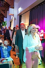 KiPri Kuer Steinhof 2026-01-04 13  Kinderprinzencrew wurde gekürt - Es gehört schon zur Tradition, das am Sonntag vor der Inthronisierung des Stadtprinzen, die Kürzung der Kinderprinzencrew statt findet. Diesmal der 4. Januar 2026 und es gab eine Premiere.  Im so genannten „Gürzenich“ von Duisburg, dem Steinhof in Huckingen, wurden Prinz Juls I., Prinzessin Aileen I. mit Hofmarschall Sami und Pagin Paula der Stadt Duisburg 2026 inthronisiert. : DVPJ, Toni I, Jules I., Prinz Karneval, Prinz, Prinzessin Aileen I., Hofmarschälle, Page, Pagen, Paginnen, HDK, Duisburg, Karneval, Helau, Tollität, Event, Session 2025, Session 2025, HDK Duisburg, Hauptausschuss, Hauptausschuss Karneval Duisburg, Duisburg ist echt