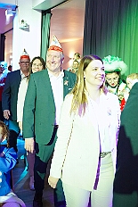 KiPri Kuer Steinhof 2026-01-04 14  Kinderprinzencrew wurde gekürt - Es gehört schon zur Tradition, das am Sonntag vor der Inthronisierung des Stadtprinzen, die Kürzung der Kinderprinzencrew statt findet. Diesmal der 4. Januar 2026 und es gab eine Premiere.  Im so genannten „Gürzenich“ von Duisburg, dem Steinhof in Huckingen, wurden Prinz Juls I., Prinzessin Aileen I. mit Hofmarschall Sami und Pagin Paula der Stadt Duisburg 2026 inthronisiert. : DVPJ, Toni I, Jules I., Prinz Karneval, Prinz, Prinzessin Aileen I., Hofmarschälle, Page, Pagen, Paginnen, HDK, Duisburg, Karneval, Helau, Tollität, Event, Session 2025, Session 2025, HDK Duisburg, Hauptausschuss, Hauptausschuss Karneval Duisburg, Duisburg ist echt