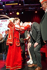 KiPri Kuer Steinhof 2026-01-04 15  Kinderprinzencrew wurde gekürt - Es gehört schon zur Tradition, das am Sonntag vor der Inthronisierung des Stadtprinzen, die Kürzung der Kinderprinzencrew statt findet. Diesmal der 4. Januar 2026 und es gab eine Premiere.  Im so genannten „Gürzenich“ von Duisburg, dem Steinhof in Huckingen, wurden Prinz Juls I., Prinzessin Aileen I. mit Hofmarschall Sami und Pagin Paula der Stadt Duisburg 2026 inthronisiert. : DVPJ, Toni I, Jules I., Prinz Karneval, Prinz, Prinzessin Aileen I., Hofmarschälle, Page, Pagen, Paginnen, HDK, Duisburg, Karneval, Helau, Tollität, Event, Session 2025, Session 2025, HDK Duisburg, Hauptausschuss, Hauptausschuss Karneval Duisburg, Duisburg ist echt