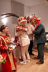 KiPri Kuer Steinhof 2026-01-04 20  Kinderprinzencrew wurde gekürt - Es gehört schon zur Tradition, das am Sonntag vor der Inthronisierung des Stadtprinzen, die Kürzung der Kinderprinzencrew statt findet. Diesmal der 4. Januar 2026 und es gab eine Premiere.  Im so genannten „Gürzenich“ von Duisburg, dem Steinhof in Huckingen, wurden Prinz Juls I., Prinzessin Aileen I. mit Hofmarschall Sami und Pagin Paula der Stadt Duisburg 2026 inthronisiert. : DVPJ, Toni I, Jules I., Prinz Karneval, Prinz, Prinzessin Aileen I., Hofmarschälle, Page, Pagen, Paginnen, HDK, Duisburg, Karneval, Helau, Tollität, Event, Session 2025, Session 2025, HDK Duisburg, Hauptausschuss, Hauptausschuss Karneval Duisburg, Duisburg ist echt