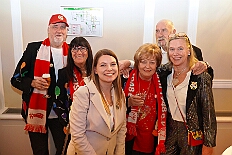 EinzugHofburg 2026-01-09 39  Unser Einzug in die Hofburg - Der Einzug des Prinzen mit seiner Crew in die Hofburg gehört schon länger zur Tradition im Duisburger Karneval. Einen Tag vor der Kürung bezog die Crew ihre Zimmer im WYNDHAM Hotel Duisburger Hof. Hier residieren  nun alle sieben bis zum Rosenmontag. : DVPJ, Toni I, Jules I., Prinz Karneval, Prinz, Prinzessin Aileen I., Hofmarschälle, Page, Pagen, Paginnen, HDK, Duisburg, Karneval, Helau, Tollität, Event, Session 2025, Session 2025, HDK Duisburg, Hauptausschuss, Hauptausschuss Karneval Duisburg, Duisburg ist echt