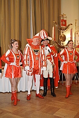 Kuerung Toni I 2026-01-10 003  Endlich Karnevalsprinz: Toni I. -  Am Samstag 10. Januar 2026 war es endlich soweit. Kürung se. Tollität Prinz Toni I., im Rahmen eines hochklassigen Galaabends in der ausverkauften Mercatorhalle in Duisburg. Ein stimmungsvoller Abend mit Show, Musik und Tanz. Vorab präsentierte sich die Prinzencrew 2026 im WYNDHAM Hotel Duisburger Hof der Leibgarde se. Tollität, die Prinzengarde der Stadt Duisburg. : DVPJ, Toni I, Jules I., Prinz Karneval, Prinz, Prinzessin Aileen I., Hofmarschälle, Page, Pagen, Paginnen, HDK, Duisburg, Karneval, Helau, Tollität, Event, Session 2025, Session 2025, HDK Duisburg, Hauptausschuss, Hauptausschuss Karneval Duisburg, Duisburg ist echt