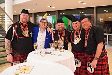 Kuerung Toni I 2026-01-10 079  Endlich Karnevalsprinz: Toni I. -  Am Samstag 10. Januar 2026 war es endlich soweit. Kürung se. Tollität Prinz Toni I., im Rahmen eines hochklassigen Galaabends in der ausverkauften Mercatorhalle in Duisburg. Ein stimmungsvoller Abend mit Show, Musik und Tanz. Vorab präsentierte sich die Prinzencrew 2026 im WYNDHAM Hotel Duisburger Hof der Leibgarde se. Tollität, die Prinzengarde der Stadt Duisburg. : DVPJ, Toni I, Jules I., Prinz Karneval, Prinz, Prinzessin Aileen I., Hofmarschälle, Page, Pagen, Paginnen, HDK, Duisburg, Karneval, Helau, Tollität, Event, Session 2025, Session 2025, HDK Duisburg, Hauptausschuss, Hauptausschuss Karneval Duisburg, Duisburg ist echt