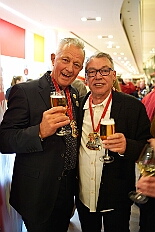 Kuerung Toni I 2026-01-10 125  Endlich Karnevalsprinz: Toni I. -  Am Samstag 10. Januar 2026 war es endlich soweit. Kürung se. Tollität Prinz Toni I., im Rahmen eines hochklassigen Galaabends in der ausverkauften Mercatorhalle in Duisburg. Ein stimmungsvoller Abend mit Show, Musik und Tanz. Vorab präsentierte sich die Prinzencrew 2026 im WYNDHAM Hotel Duisburger Hof der Leibgarde se. Tollität, die Prinzengarde der Stadt Duisburg. : DVPJ, Toni I, Jules I., Prinz Karneval, Prinz, Prinzessin Aileen I., Hofmarschälle, Page, Pagen, Paginnen, HDK, Duisburg, Karneval, Helau, Tollität, Event, Session 2025, Session 2025, HDK Duisburg, Hauptausschuss, Hauptausschuss Karneval Duisburg, Duisburg ist echt