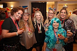 Jeck unter Strom 2026- 01-28 16  Jeck unter Strom 2026 - Mittwoch Abend war es wieder so weit, zum dritten Mal hieß es im Kultur- und Bürgerzentrum Duisburg-Süd Steinhof Huckingen e.V. , „Jeck unter Strom“. Duisburg rief, Köln kam. Aber wir haben unser Duisburg hervorragend vertreten. : DVPJ, Toni I, Jules I., Prinz Karneval, Prinz, Prinzessin Aileen I., Hofmarschälle, Page, Pagen, Paginnen, HDK, Duisburg, Karneval, Helau, Tollität, Event, Session 2025, Session 2025, HDK Duisburg, Hauptausschuss, Hauptausschuss Karneval Duisburg, Duisburg ist echt