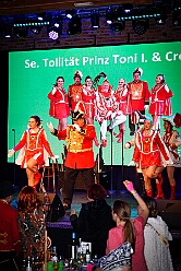 Jeck unter Strom 2026- 01-28 29  Jeck unter Strom 2026 - Mittwoch Abend war es wieder so weit, zum dritten Mal hieß es im Kultur- und Bürgerzentrum Duisburg-Süd Steinhof Huckingen e.V. , „Jeck unter Strom“. Duisburg rief, Köln kam. Aber wir haben unser Duisburg hervorragend vertreten. : DVPJ, Toni I, Jules I., Prinz Karneval, Prinz, Prinzessin Aileen I., Hofmarschälle, Page, Pagen, Paginnen, HDK, Duisburg, Karneval, Helau, Tollität, Event, Session 2025, Session 2025, HDK Duisburg, Hauptausschuss, Hauptausschuss Karneval Duisburg, Duisburg ist echt