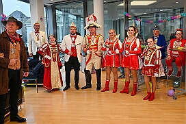 Empf Duisburg Kontor 2026- 01-28 0012  Duisburg ist echt, Karneval - Mit der Kinderprinzencrew waren wir ins CityPalais gekommen, Empfang beim „Duisburg Kontor“. Der jecke Adelsbesuch wurde herzlich empfangen und Geschäftsführer Uwe Kluge begrüßte die Kleine wie Große Tollität in der VIP Lounge. : DVPJ, Toni I, Jules I., Prinz Karneval, Prinz, Prinzessin Aileen I., Hofmarschälle, Page, Pagen, Paginnen, HDK, Duisburg, Karneval, Helau, Tollität, Event, Session 2025, Session 2025, HDK Duisburg, Hauptausschuss, Hauptausschuss Karneval Duisburg, Duisburg ist echt