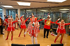 Empf Duisburg Kontor 2026- 01-28 0020  Duisburg ist echt, Karneval - Mit der Kinderprinzencrew waren wir ins CityPalais gekommen, Empfang beim „Duisburg Kontor“. Der jecke Adelsbesuch wurde herzlich empfangen und Geschäftsführer Uwe Kluge begrüßte die Kleine wie Große Tollität in der VIP Lounge. : DVPJ, Toni I, Jules I., Prinz Karneval, Prinz, Prinzessin Aileen I., Hofmarschälle, Page, Pagen, Paginnen, HDK, Duisburg, Karneval, Helau, Tollität, Event, Session 2025, Session 2025, HDK Duisburg, Hauptausschuss, Hauptausschuss Karneval Duisburg, Duisburg ist echt