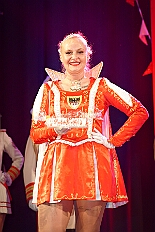 05 Kostuemf RW HambMarxl 2026-01-31 17  Tour-Tag, 31. Januar - Der Abend begann für ins in Rheinhausen beim Pfarrkarneval St. Peter. Dann waren wir zu Gast bei zwei närrischen Geburtstagen. Heike, Pias Mutter, feierte ihren 66. und Peter seinen 77. Geburtstag. Es folgten dann die Sitzung der KG Blau-Gold Wanheimerort in der Falkstraße und das Kostümfest vom „Königreich Duissern“ im Gertrud-Bäumer-Berufskolleg. Von dort fuhren wir in den Norden zur Clauberghalle. hier war auch ein Kostümfest, das der Rot-Weißen von Hamborn-Marxloh. Zum Schluß dann noch die Sitzung der KAB St. Barbara Duisburg-Hamborn im Bürgerhaus in Neumühl. : DVPJ, Toni I, Jules I., Prinz Karneval, Prinz, Prinzessin Aileen I., Hofmarschälle, Page, Pagen, Paginnen, HDK, Duisburg, Karneval, Helau, Tollität, Event, Session 2025, Session 2025, HDK Duisburg, Hauptausschuss, Hauptausschuss Karneval Duisburg, Duisburg ist echt