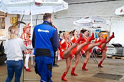 Götz&Klinger Prinzencrew2026 SteffiSinz5  Gemeinsam für den Karneval, Zusammenhalt und Duisburg Ein Auszug der Besuche bei den Unterstützern des Duisburger Karnevals und insbesondere sr. Tollität Prinz Toni I. der Stadt Duisburg 2026. Die Prinzencrew dankt Euch von Herzen für Eure Unterstützung. : DVPJ, Toni I, Jules I., Prinz Karneval, Prinz, Prinzessin Aileen I., Hofmarschälle, Page, Pagen, Paginnen, HDK, Duisburg, Karneval, Helau, Tollität, Event, Session 2025, Session 2025, HDK Duisburg, Hauptausschuss, Hauptausschuss Karneval Duisburg, Duisburg ist echt