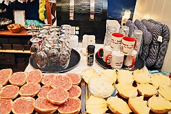 LüttMarie Prinzencrew2026 SteffiSinz3  Gemeinsam für den Karneval, Zusammenhalt und Duisburg Ein Auszug der Besuche bei den Unterstützern des Duisburger Karnevals und insbesondere sr. Tollität Prinz Toni I. der Stadt Duisburg 2026. Die Prinzencrew dankt Euch von Herzen für Eure Unterstützung. : DVPJ, Toni I, Jules I., Prinz Karneval, Prinz, Prinzessin Aileen I., Hofmarschälle, Page, Pagen, Paginnen, HDK, Duisburg, Karneval, Helau, Tollität, Event, Session 2025, Session 2025, HDK Duisburg, Hauptausschuss, Hauptausschuss Karneval Duisburg, Duisburg ist echt