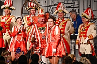 02 Damens AMaB 2026- 02-01 15  Tour-Tag, 1. Februar - Im Intercity Hotel feierten die Roten Funken ihr 77-jähriges Bestehen an diesem Sonntagmorgen, auch wir gratulierten. Auf zum Heimspiel für unsere Christin hieß es danach, dies bei der Damensitzung der » Blauen Jungs «. Eine große Kinderschar erwartete uns dann im Steinhof. Die Musketiere hielten dort ihre Kindersitzung ab. In die Rheinhausenhall führte uns dann der nächste Termin, Damensitzung von Rot-Weiß. Zum Schluß erwartete und die SPD Großenbaum/Rahm bei ihrem „Tanztee“ in unserem Stadquartier, dem Coupe 1900. : DVPJ, Toni I, Jules I., Prinz Karneval, Prinz, Prinzessin Aileen I., Hofmarschälle, Page, Pagen, Paginnen, HDK, Duisburg, Karneval, Helau, Tollität, Event, Session 2025, Session 2025, HDK Duisburg, Hauptausschuss, Hauptausschuss Karneval Duisburg, Duisburg ist echt