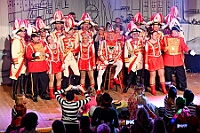 02 Damens AMaB 2026- 02-01 26  Tour-Tag, 1. Februar - Im Intercity Hotel feierten die Roten Funken ihr 77-jähriges Bestehen an diesem Sonntagmorgen, auch wir gratulierten. Auf zum Heimspiel für unsere Christin hieß es danach, dies bei der Damensitzung der » Blauen Jungs «. Eine große Kinderschar erwartete uns dann im Steinhof. Die Musketiere hielten dort ihre Kindersitzung ab. In die Rheinhausenhall führte uns dann der nächste Termin, Damensitzung von Rot-Weiß. Zum Schluß erwartete und die SPD Großenbaum/Rahm bei ihrem „Tanztee“ in unserem Stadquartier, dem Coupe 1900. : DVPJ, Toni I, Jules I., Prinz Karneval, Prinz, Prinzessin Aileen I., Hofmarschälle, Page, Pagen, Paginnen, HDK, Duisburg, Karneval, Helau, Tollität, Event, Session 2025, Session 2025, HDK Duisburg, Hauptausschuss, Hauptausschuss Karneval Duisburg, Duisburg ist echt