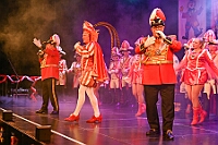 04 Damens ARWRheinh 2026- 02-01 20  Tour-Tag, 1. Februar - Im Intercity Hotel feierten die Roten Funken ihr 77-jähriges Bestehen an diesem Sonntagmorgen, auch wir gratulierten. Auf zum Heimspiel für unsere Christin hieß es danach, dies bei der Damensitzung der » Blauen Jungs «. Eine große Kinderschar erwartete uns dann im Steinhof. Die Musketiere hielten dort ihre Kindersitzung ab. In die Rheinhausenhall führte uns dann der nächste Termin, Damensitzung von Rot-Weiß. Zum Schluß erwartete und die SPD Großenbaum/Rahm bei ihrem „Tanztee“ in unserem Stadquartier, dem Coupe 1900. : DVPJ, Toni I, Jules I., Prinz Karneval, Prinz, Prinzessin Aileen I., Hofmarschälle, Page, Pagen, Paginnen, HDK, Duisburg, Karneval, Helau, Tollität, Event, Session 2025, Session 2025, HDK Duisburg, Hauptausschuss, Hauptausschuss Karneval Duisburg, Duisburg ist echt