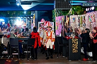 05 Tanztee SPD Coupre1900 2026-02-01 01  Tour-Tag, 1. Februar - Im Intercity Hotel feierten die Roten Funken ihr 77-jähriges Bestehen an diesem Sonntagmorgen, auch wir gratulierten. Auf zum Heimspiel für unsere Christin hieß es danach, dies bei der Damensitzung der » Blauen Jungs «. Eine große Kinderschar erwartete uns dann im Steinhof. Die Musketiere hielten dort ihre Kindersitzung ab. In die Rheinhausenhall führte uns dann der nächste Termin, Damensitzung von Rot-Weiß. Zum Schluß erwartete und die SPD Großenbaum/Rahm bei ihrem „Tanztee“ in unserem Stadquartier, dem Coupe 1900. : DVPJ, Toni I, Jules I., Prinz Karneval, Prinz, Prinzessin Aileen I., Hofmarschälle, Page, Pagen, Paginnen, HDK, Duisburg, Karneval, Helau, Tollität, Event, Session 2025, Session 2025, HDK Duisburg, Hauptausschuss, Hauptausschuss Karneval Duisburg, Duisburg ist echt