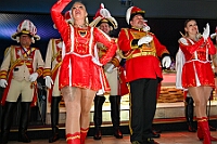 05 Tanztee SPD Coupre1900 2026-02-01 06  Tour-Tag, 1. Februar - Im Intercity Hotel feierten die Roten Funken ihr 77-jähriges Bestehen an diesem Sonntagmorgen, auch wir gratulierten. Auf zum Heimspiel für unsere Christin hieß es danach, dies bei der Damensitzung der » Blauen Jungs «. Eine große Kinderschar erwartete uns dann im Steinhof. Die Musketiere hielten dort ihre Kindersitzung ab. In die Rheinhausenhall führte uns dann der nächste Termin, Damensitzung von Rot-Weiß. Zum Schluß erwartete und die SPD Großenbaum/Rahm bei ihrem „Tanztee“ in unserem Stadquartier, dem Coupe 1900. : DVPJ, Toni I, Jules I., Prinz Karneval, Prinz, Prinzessin Aileen I., Hofmarschälle, Page, Pagen, Paginnen, HDK, Duisburg, Karneval, Helau, Tollität, Event, Session 2025, Session 2025, HDK Duisburg, Hauptausschuss, Hauptausschuss Karneval Duisburg, Duisburg ist echt