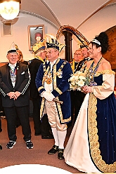 Prinzentref KoenigBrau 2026- 02-02 15  Prinzentreffen in der Brauerei - Auf Initiative von Tobias Ostermann, Verkaufsleiter Ruhrgebiet, und HDK Präsident Michel Jansen lud die König Brauerei in Kooperation mit dem HDK zum Prinzentreffen in den Theodor-König-Keller auf dem Gelände der König Brauerei. Dieser spontanen Einladung folgten die Tollitäten aus Essen, Oberhausen und Moers. Prinz Toni I. erwies sich als sympathischer Co-Gastgeber bei diesem unterhaltsamen Abend. : DVPJ, Toni I, Jules I., Prinz Karneval, Prinz, Prinzessin Aileen I., Hofmarschälle, Page, Pagen, Paginnen, HDK, Duisburg, Karneval, Helau, Tollität, Event, Session 2025, Session 2025, HDK Duisburg, Hauptausschuss, Hauptausschuss Karneval Duisburg, Duisburg ist echt