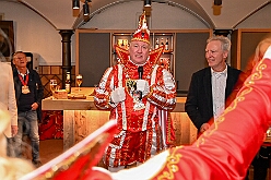 Prinzentref KoenigBrau 2026- 02-02 38  Prinzentreffen in der Brauerei - Auf Initiative von Tobias Ostermann, Verkaufsleiter Ruhrgebiet, und HDK Präsident Michel Jansen lud die König Brauerei in Kooperation mit dem HDK zum Prinzentreffen in den Theodor-König-Keller auf dem Gelände der König Brauerei. Dieser spontanen Einladung folgten die Tollitäten aus Essen, Oberhausen und Moers. Prinz Toni I. erwies sich als sympathischer Co-Gastgeber bei diesem unterhaltsamen Abend. : DVPJ, Toni I, Jules I., Prinz Karneval, Prinz, Prinzessin Aileen I., Hofmarschälle, Page, Pagen, Paginnen, HDK, Duisburg, Karneval, Helau, Tollität, Event, Session 2025, Session 2025, HDK Duisburg, Hauptausschuss, Hauptausschuss Karneval Duisburg, Duisburg ist echt