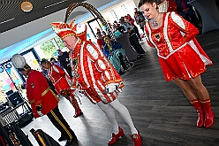 Empfang Berzirk Sued 2026- 02-03 14  Prinzenempfang - Am Dienstag war Premiere im Bezirksamt Süd an der Sittartsberger Allee. Natürlich kam nicht nur der Stadtprinz, Toni I., sondern auch Bernd II. mit Prinzessin Gabi der KG Südstern, die seit 75 Jahren als Prinzenpaar in Serm regieren. : DVPJ, Toni I, Jules I., Prinz Karneval, Prinz, Prinzessin Aileen I., Hofmarschälle, Page, Pagen, Paginnen, HDK, Duisburg, Karneval, Helau, Tollität, Event, Session 2025, Session 2025, HDK Duisburg, Hauptausschuss, Hauptausschuss Karneval Duisburg, Duisburg ist echt