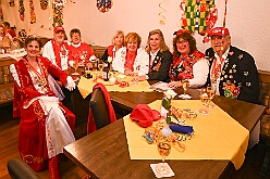 Wagenbauessen 2026- 02-05 01  Wagenbauessen - Ganz traditionell fand eine Woche vor Altweiber das Wagenessen der Sermer Wagenbauer in der Gaststätte „Viet“ statt. Nach dem herzlichen Empfang durch se. Tollität Prinz Bernd II. mit Prinzessin Gabi gab es auch einen kurzen Besuch in der Wagenhalle. : DVPJ, Toni I, Jules I., Prinz Karneval, Prinz, Prinzessin Aileen I., Hofmarschälle, Page, Pagen, Paginnen, HDK, Duisburg, Karneval, Helau, Tollität, Event, Session 2025, Session 2025, HDK Duisburg, Hauptausschuss, Hauptausschuss Karneval Duisburg, Duisburg ist echt