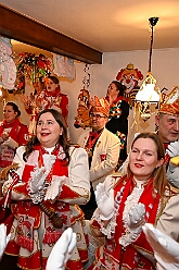 Wagenbauessen 2026- 02-05 10  Wagenbauessen - Ganz traditionell fand eine Woche vor Altweiber das Wagenessen der Sermer Wagenbauer in der Gaststätte „Viet“ statt. Nach dem herzlichen Empfang durch se. Tollität Prinz Bernd II. mit Prinzessin Gabi gab es auch einen kurzen Besuch in der Wagenhalle. : DVPJ, Toni I, Jules I., Prinz Karneval, Prinz, Prinzessin Aileen I., Hofmarschälle, Page, Pagen, Paginnen, HDK, Duisburg, Karneval, Helau, Tollität, Event, Session 2025, Session 2025, HDK Duisburg, Hauptausschuss, Hauptausschuss Karneval Duisburg, Duisburg ist echt