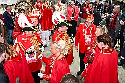 Wagenbauessen 2026- 02-05 33  Wagenbauessen - Ganz traditionell fand eine Woche vor Altweiber das Wagenessen der Sermer Wagenbauer in der Gaststätte „Viet“ statt. Nach dem herzlichen Empfang durch se. Tollität Prinz Bernd II. mit Prinzessin Gabi gab es auch einen kurzen Besuch in der Wagenhalle. : DVPJ, Toni I, Jules I., Prinz Karneval, Prinz, Prinzessin Aileen I., Hofmarschälle, Page, Pagen, Paginnen, HDK, Duisburg, Karneval, Helau, Tollität, Event, Session 2025, Session 2025, HDK Duisburg, Hauptausschuss, Hauptausschuss Karneval Duisburg, Duisburg ist echt
