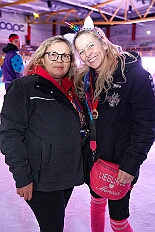01 KarnevalOnIce 2026-02-06 11  Tour-Tag, 6. Februar - Am frühen Freitagabend hieß es in der „alleato Arena“ zum 4. Mal „Karneval on Ice“ . Eion (Spaß)Eishockeyspiel der Teams Karneval vs. Stadt Duisburg endete 10:10. Danach ging es in die Glückaufhalle nach Homberg, Herrensitzung der „Narrenzunft“. Zurück im Süden zur Ehrengarde, diese hatte den „Großen Orden“, im „Landgasthof Schenke“, an Joachim Loosen verliehen. Abschluss des Abends war dann im „Männerhort“ bei Klaus Bodzian. : DVPJ, Toni I, Jules I., Prinz Karneval, Prinz, Prinzessin Aileen I., Hofmarschälle, Page, Pagen, Paginnen, HDK, Duisburg, Karneval, Helau, Tollität, Event, Session 2025, Session 2025, HDK Duisburg, Hauptausschuss, Hauptausschuss Karneval Duisburg, Duisburg ist echt