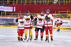 01 KarnevalOnIce 2026-02-06 24  Tour-Tag, 6. Februar - Am frühen Freitagabend hieß es in der „alleato Arena“ zum 4. Mal „Karneval on Ice“ . Eion (Spaß)Eishockeyspiel der Teams Karneval vs. Stadt Duisburg endete 10:10. Danach ging es in die Glückaufhalle nach Homberg, Herrensitzung der „Narrenzunft“. Zurück im Süden zur Ehrengarde, diese hatte den „Großen Orden“, im „Landgasthof Schenke“, an Joachim Loosen verliehen. Abschluss des Abends war dann im „Männerhort“ bei Klaus Bodzian. : DVPJ, Toni I, Jules I., Prinz Karneval, Prinz, Prinzessin Aileen I., Hofmarschälle, Page, Pagen, Paginnen, HDK, Duisburg, Karneval, Helau, Tollität, Event, Session 2025, Session 2025, HDK Duisburg, Hauptausschuss, Hauptausschuss Karneval Duisburg, Duisburg ist echt