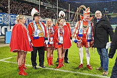 06 MSV Spiel 2026-02-08 13  Tour-Tag, 8. Februar -Start war an diesem Sonntag mit der Herrensitzung der Rot-Weißen aus Hamborn im Abteikeller. Danach wurde uns  eine Spende für den neuen Inklusions-Bus vom Meidericher Hilfswerk e.V. übergeben. Weiter zur Herrensitzung  der » Blauen Jungs « an gewohnter Stätte. Zur Stärkung zwischendurch war dann das Grünkohlessen von Bienen Lindner im „Langgasthof Schenke“. Nach einem Besuch in unserem Standquartier, UT_Ungelsheimer Treff“, waren wir beim 4:2 des MSV vs. Verl in der schauinsland-reisen Arena. : DVPJ, Toni I, Jules I., Prinz Karneval, Prinz, Prinzessin Aileen I., Hofmarschälle, Page, Pagen, Paginnen, HDK, Duisburg, Karneval, Helau, Tollität, Event, Session 2025, Session 2025, HDK Duisburg, Hauptausschuss, Hauptausschuss Karneval Duisburg, Duisburg ist echt