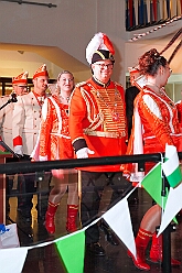 03 Senatoren WG Ruhrort 20206-02-09 07  Tour-Tag, 9. Februar - Mittags stand der Empfang bei Prinzencrew beim WDR auf dem Programm, herzlich begrüßt durch „Manni“. Dann einmal Seniorenkarneval an der Zechenstraße in Homberg. Zum guten Schluß dann das Senatorenessen im Binnschiffahrtsmuseum der KG Weiß-Grün Ruhrort. : DVPJ, Toni I, Jules I., Prinz Karneval, Prinz, Prinzessin Aileen I., Hofmarschälle, Page, Pagen, Paginnen, HDK, Duisburg, Karneval, Helau, Tollität, Event, Session 2025, Session 2025, HDK Duisburg, Hauptausschuss, Hauptausschuss Karneval Duisburg, Duisburg ist echt