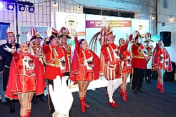 01 Wagenweihe KGK 2026-02-10 11  Wagenweihe und Prinzenempfang - In Moers waren wir an diesem Abend Gäste der Wagebweihe der Tollitäten des KGK, Bastian I. und Steffen I. Im IntercityHotel empfingen die Roten Funken, nicht wie gewohnt am Mittwoch vor Altweiber, die Duisburger Prinzencrews. : DVPJ, Toni I, Jules I., Prinz Karneval, Prinz, Prinzessin Aileen I., Hofmarschälle, Page, Pagen, Paginnen, HDK, Duisburg, Karneval, Helau, Tollität, Event, Session 2025, Session 2025, HDK Duisburg, Hauptausschuss, Hauptausschuss Karneval Duisburg, Duisburg ist echt