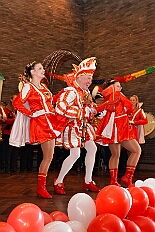 01 Rathausem Rheinh 2026-02-11 03  Tour-Tag, 11. Februar - An diesem Mittwoch hatten wir2 Termine mit der Kinderprinzencrew zusammen, einmal den Rathausempfang in Rheinhausen und das Wiegen bei der DEKRA. Nach dem Besuch im Studio 47 ging es in den Steinhof zum Abend für den Bürger des Jahres. : DVPJ, Toni I, Jules I., Prinz Karneval, Prinz, Prinzessin Aileen I., Hofmarschälle, Page, Pagen, Paginnen, HDK, Duisburg, Karneval, Helau, Tollität, Event, Session 2025, Session 2025, HDK Duisburg, Hauptausschuss, Hauptausschuss Karneval Duisburg, Duisburg ist echt