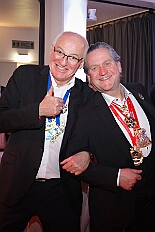 04 HDK BuergerDesJahres 2026-02-11 05  Tour-Tag, 11. Februar - An diesem Mittwoch hatten wir2 Termine mit der Kinderprinzencrew zusammen, einmal den Rathausempfang in Rheinhausen und das Wiegen bei der DEKRA. Nach dem Besuch im Studio 47 ging es in den Steinhof zum Abend für den Bürger des Jahres. : DVPJ, Toni I, Jules I., Prinz Karneval, Prinz, Prinzessin Aileen I., Hofmarschälle, Page, Pagen, Paginnen, HDK, Duisburg, Karneval, Helau, Tollität, Event, Session 2025, Session 2025, HDK Duisburg, Hauptausschuss, Hauptausschuss Karneval Duisburg, Duisburg ist echt