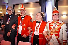 04 HDK BuergerDesJahres 2026-02-11 07  Tour-Tag, 11. Februar - An diesem Mittwoch hatten wir2 Termine mit der Kinderprinzencrew zusammen, einmal den Rathausempfang in Rheinhausen und das Wiegen bei der DEKRA. Nach dem Besuch im Studio 47 ging es in den Steinhof zum Abend für den Bürger des Jahres. : DVPJ, Toni I, Jules I., Prinz Karneval, Prinz, Prinzessin Aileen I., Hofmarschälle, Page, Pagen, Paginnen, HDK, Duisburg, Karneval, Helau, Tollität, Event, Session 2025, Session 2025, HDK Duisburg, Hauptausschuss, Hauptausschuss Karneval Duisburg, Duisburg ist echt