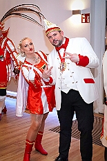 04 HDK BuergerDesJahres 2026-02-11 13  Tour-Tag, 11. Februar - An diesem Mittwoch hatten wir2 Termine mit der Kinderprinzencrew zusammen, einmal den Rathausempfang in Rheinhausen und das Wiegen bei der DEKRA. Nach dem Besuch im Studio 47 ging es in den Steinhof zum Abend für den Bürger des Jahres. : DVPJ, Toni I, Jules I., Prinz Karneval, Prinz, Prinzessin Aileen I., Hofmarschälle, Page, Pagen, Paginnen, HDK, Duisburg, Karneval, Helau, Tollität, Event, Session 2025, Session 2025, HDK Duisburg, Hauptausschuss, Hauptausschuss Karneval Duisburg, Duisburg ist echt