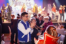 04 HDK BuergerDesJahres 2026-02-11 28  Tour-Tag, 11. Februar - An diesem Mittwoch hatten wir2 Termine mit der Kinderprinzencrew zusammen, einmal den Rathausempfang in Rheinhausen und das Wiegen bei der DEKRA. Nach dem Besuch im Studio 47 ging es in den Steinhof zum Abend für den Bürger des Jahres. : DVPJ, Toni I, Jules I., Prinz Karneval, Prinz, Prinzessin Aileen I., Hofmarschälle, Page, Pagen, Paginnen, HDK, Duisburg, Karneval, Helau, Tollität, Event, Session 2025, Session 2025, HDK Duisburg, Hauptausschuss, Hauptausschuss Karneval Duisburg, Duisburg ist echt