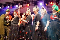 03 HDK Festzelt 2026-02-12 06  Alweiber-Tour, 12. Februar - Eine karnevalistische „Stadtrundfahrt“ an diesem veregneten Donnerstag. : DVPJ, Toni I, Jules I., Prinz Karneval, Prinz, Prinzessin Aileen I., Hofmarschälle, Page, Pagen, Paginnen, HDK, Duisburg, Karneval, Helau, Tollität, Event, Session 2025, Session 2025, HDK Duisburg, Hauptausschuss, Hauptausschuss Karneval Duisburg, Duisburg ist echt