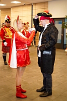 06 Sparkasse DU 2026-02-12 10  Alweiber-Tour, 12. Februar - Eine karnevalistische „Stadtrundfahrt“ an diesem veregneten Donnerstag. : DVPJ, Toni I, Jules I., Prinz Karneval, Prinz, Prinzessin Aileen I., Hofmarschälle, Page, Pagen, Paginnen, HDK, Duisburg, Karneval, Helau, Tollität, Event, Session 2025, Session 2025, HDK Duisburg, Hauptausschuss, Hauptausschuss Karneval Duisburg, Duisburg ist echt