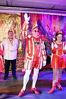 08 Feuerwehr DU 2026-02-12 04  Alweiber-Tour, 12. Februar - Eine karnevalistische „Stadtrundfahrt“ an diesem veregneten Donnerstag. : DVPJ, Toni I, Jules I., Prinz Karneval, Prinz, Prinzessin Aileen I., Hofmarschälle, Page, Pagen, Paginnen, HDK, Duisburg, Karneval, Helau, Tollität, Event, Session 2025, Session 2025, HDK Duisburg, Hauptausschuss, Hauptausschuss Karneval Duisburg, Duisburg ist echt