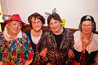 09 Nordevereine Ratskeller 2026-02-12 07  Alweiber-Tour, 12. Februar - Eine karnevalistische „Stadtrundfahrt“ an diesem veregneten Donnerstag. : DVPJ, Toni I, Jules I., Prinz Karneval, Prinz, Prinzessin Aileen I., Hofmarschälle, Page, Pagen, Paginnen, HDK, Duisburg, Karneval, Helau, Tollität, Event, Session 2025, Session 2025, HDK Duisburg, Hauptausschuss, Hauptausschuss Karneval Duisburg, Duisburg ist echt