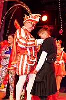 10 Glueckaufhalle Homberg 2026-02-12 09  Alweiber-Tour, 12. Februar - Eine karnevalistische „Stadtrundfahrt“ an diesem veregneten Donnerstag. : DVPJ, Toni I, Jules I., Prinz Karneval, Prinz, Prinzessin Aileen I., Hofmarschälle, Page, Pagen, Paginnen, HDK, Duisburg, Karneval, Helau, Tollität, Event, Session 2025, Session 2025, HDK Duisburg, Hauptausschuss, Hauptausschuss Karneval Duisburg, Duisburg ist echt